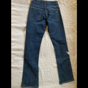 Vintage high-waist high-end jeans. Size approx 4-6. Excellent condition.